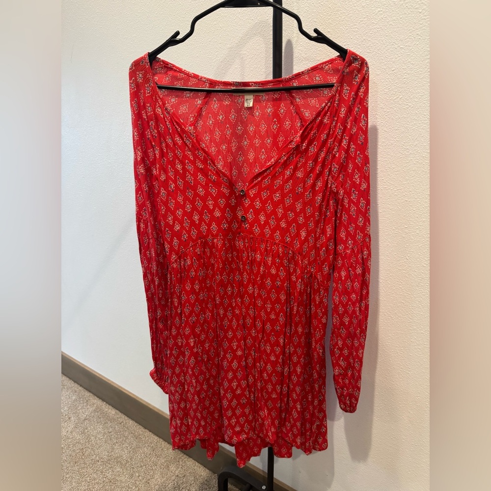 Billabong Red Geometric Long Sleeve Dress